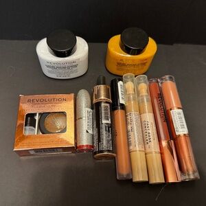 10 pc Makeup Bundle. Revolution.